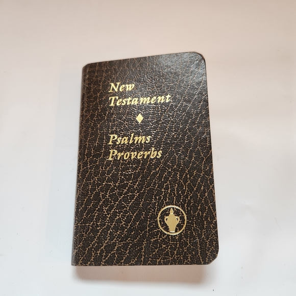 None Other New Testament Psalms Proverbs Gideon Bible Pocket Mini